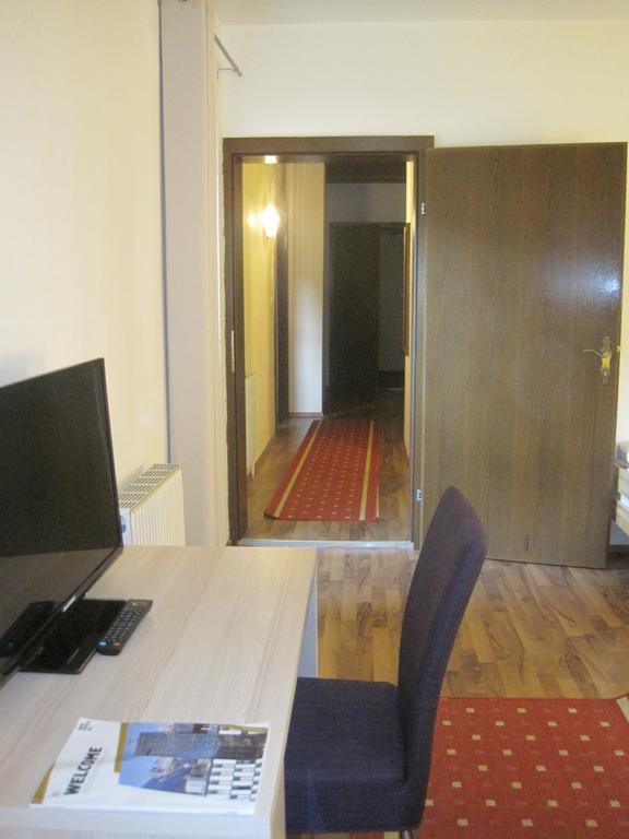 The Art & Sport Hotel Инсбрук Екстериор снимка