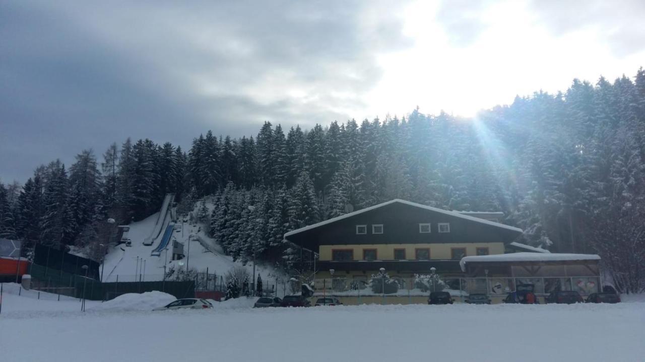 The Art & Sport Hotel Инсбрук Екстериор снимка